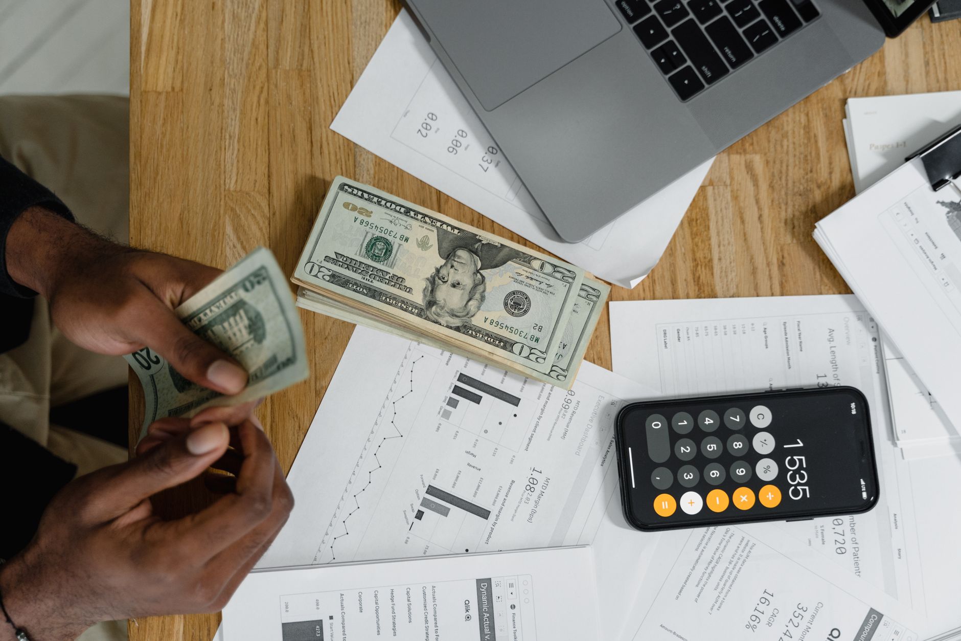 Expensify vs QuickBooks for Expense Management 2026: Which Wins